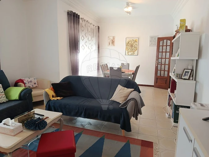 Moradia T4 para Venda em Quinta do Conde Foto 6