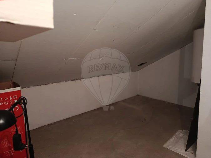 Moradia T4 para Venda em Quinta do Conde Foto 32