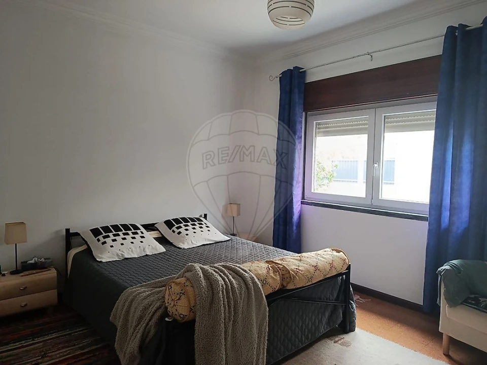 Moradia T4 para Venda em Quinta do Conde Foto 4