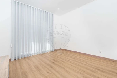 Apartamento T2 para Venda em Moscavide e Portela