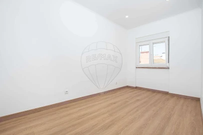 Apartamento T2 para Venda em Moscavide e Portela