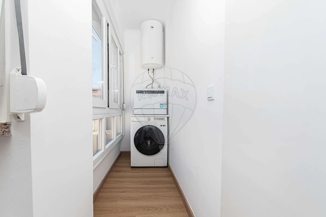 Apartamento T2 para Venda em Moscavide e Portela Foto 15