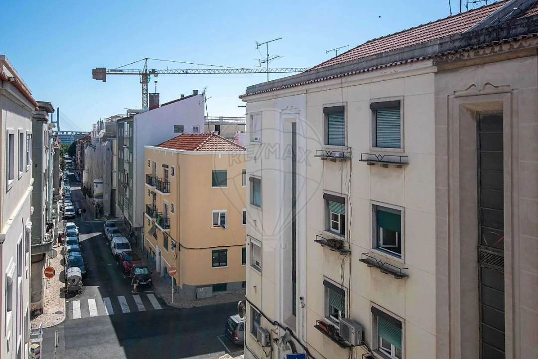 Apartamento T2 para Venda em Moscavide e Portela Foto 14
