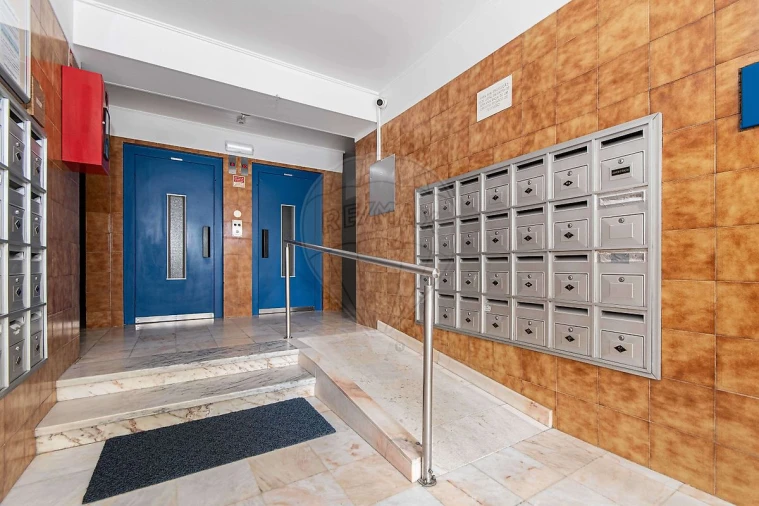 Apartamento T2 para Venda em Moscavide e Portela Foto 15