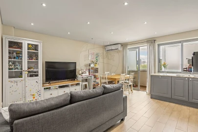 Apartamento T2 para Venda em Marvila