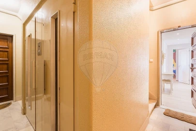 Apartamento T2 para Venda em Marvila