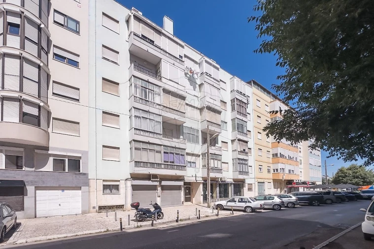 Apartamento T2 para Venda em Marvila Foto 34