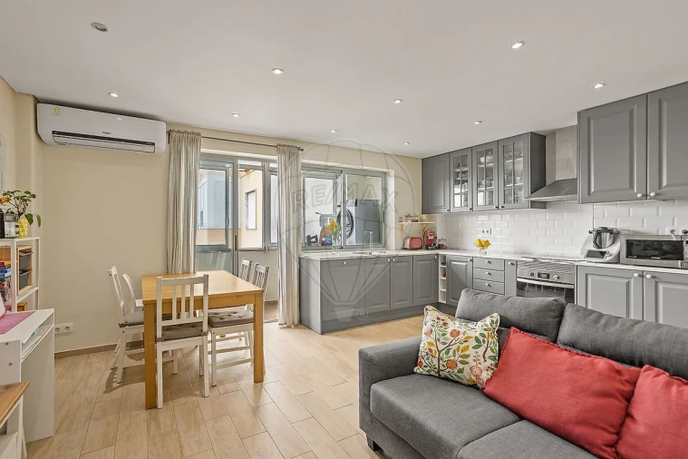 Apartamento T2 para Venda em Marvila Foto 21