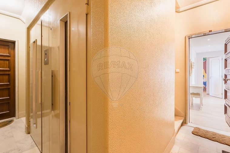 Apartamento T2 para Venda em Marvila Foto 29
