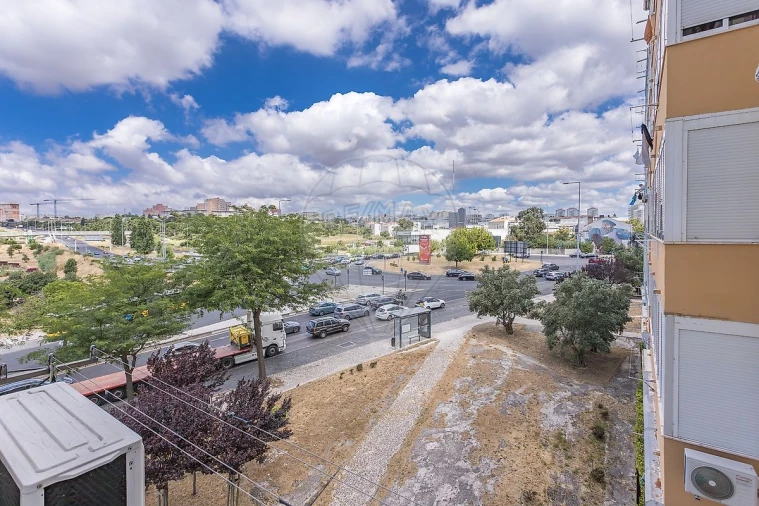 Apartamento T2 para Venda em Marvila Foto 25
