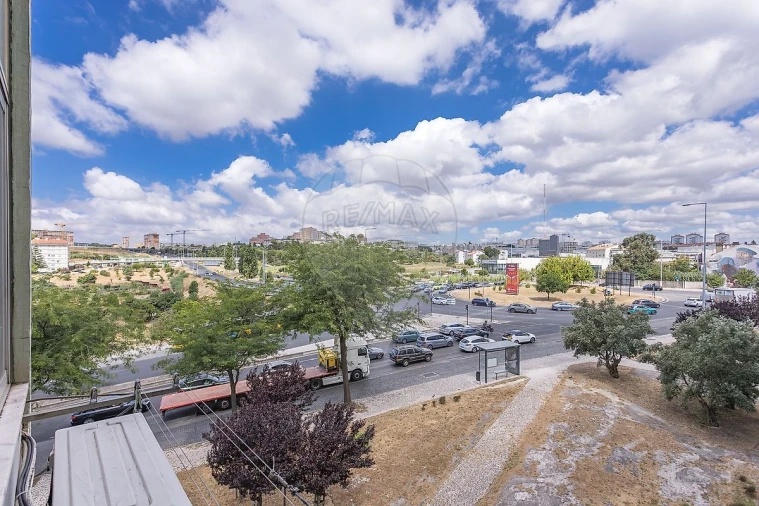 Apartamento T2 para Venda em Marvila Foto 26