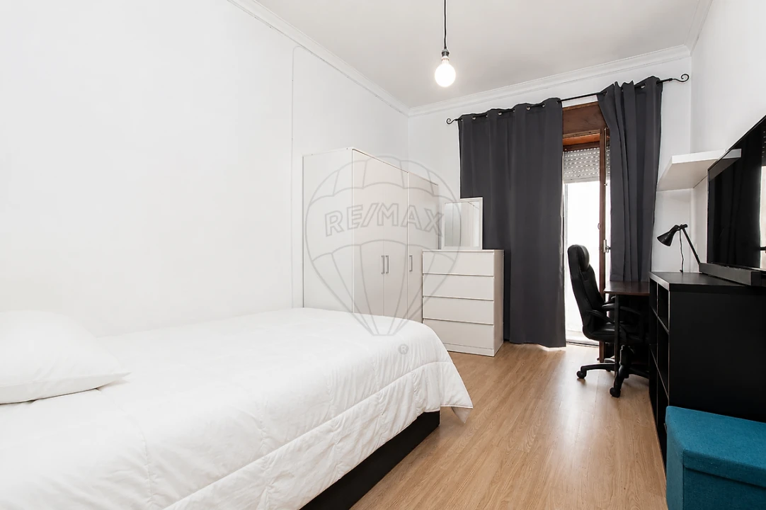 Apartamento T2 para Venda em Cacém e São Marcos Foto 12