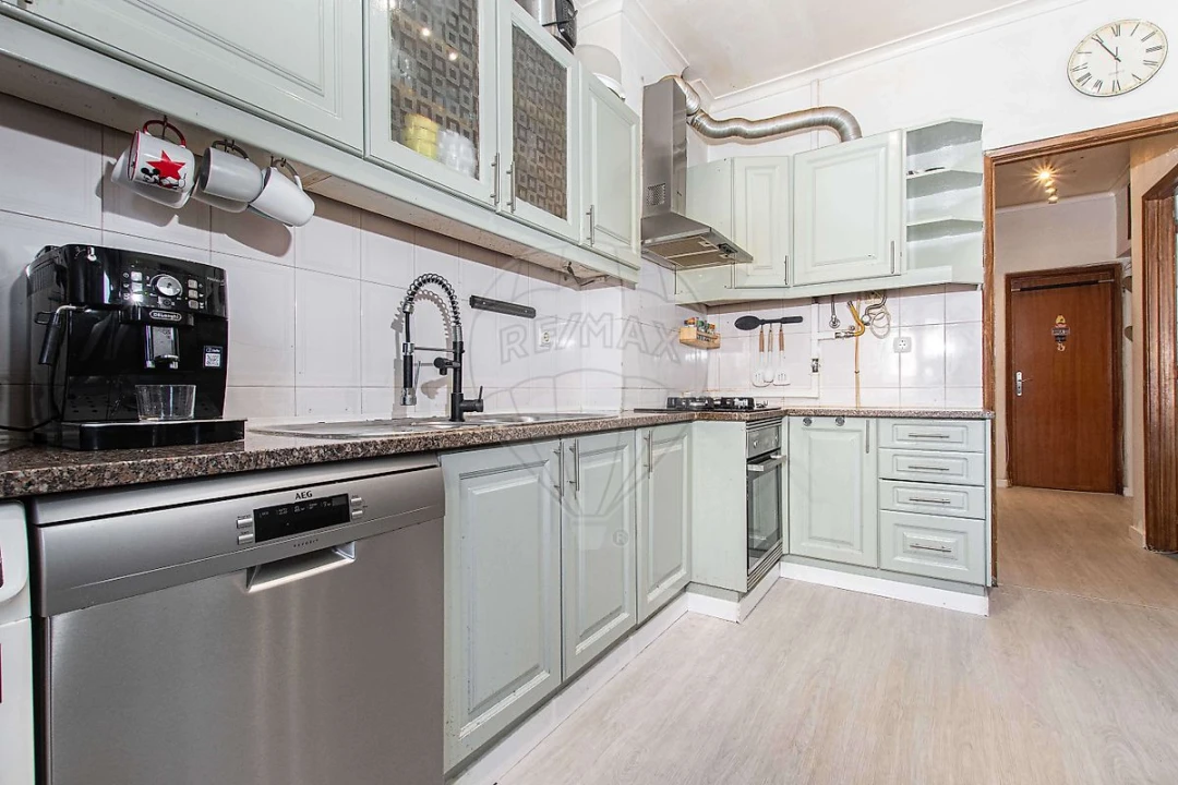 Apartamento T2 para Venda em Cacém e São Marcos Foto 9