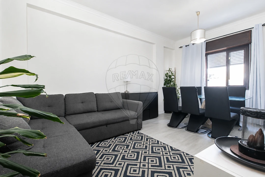 Apartamento T2 para Venda em Cacém e São Marcos Foto 10