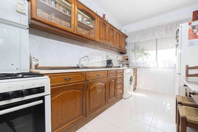 Apartamento T2 para Venda em Agualva e Mira-Sintra