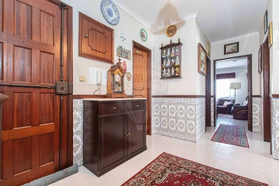 Apartamento T2 para Venda em Agualva e Mira-Sintra