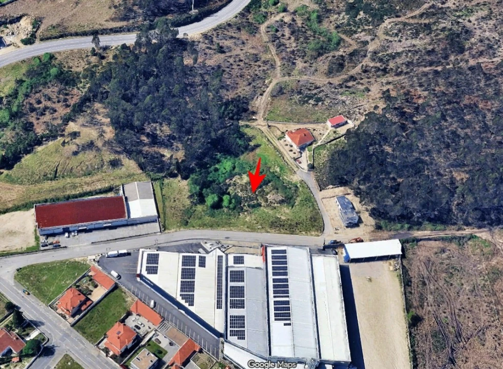 Terreno para Venda em Meixomil Foto 1