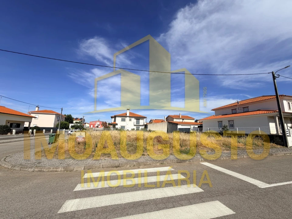 Terreno para Venda em Figueira de Castelo Rodrigo Foto 3