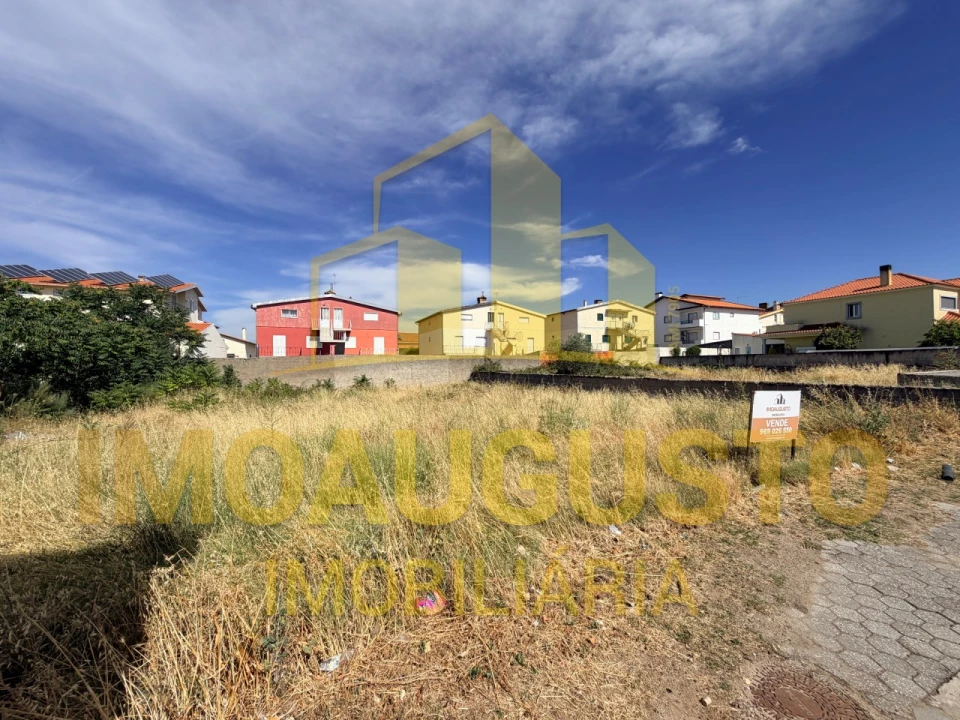Terreno para Venda em Figueira de Castelo Rodrigo Foto 1