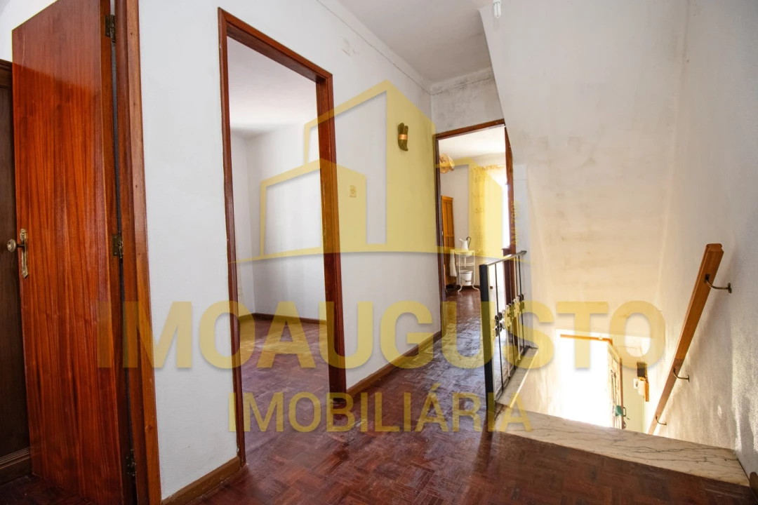 Moradia T4 para Venda em Aldeia do Bispo Foto 9