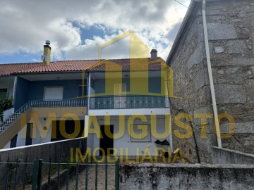 Moradia T4 para Venda em Aldeia do Bispo