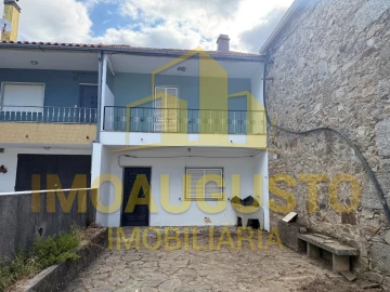 Moradia T4 para Venda em Aldeia do Bispo