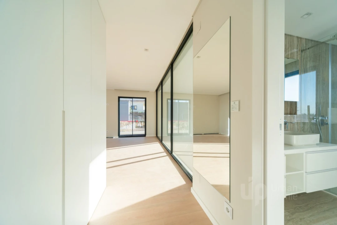 Moradia T4 para Venda em Alcabideche Foto 19