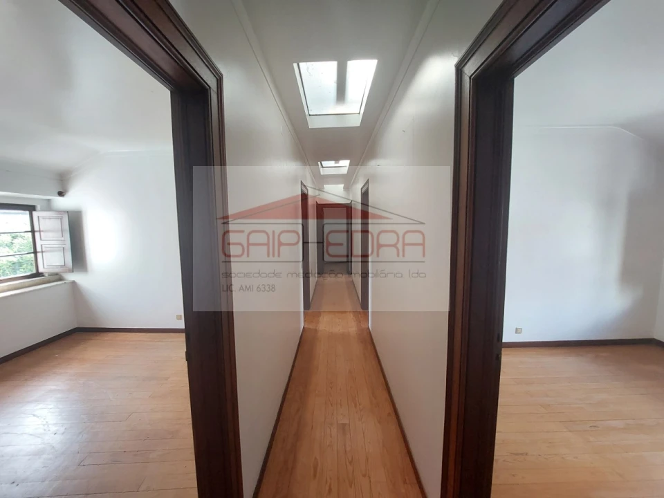 Moradia T11 para Venda em Maiorca Foto 36