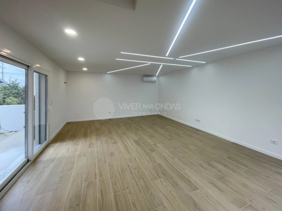 Moradia T3 para Venda em Fernao Ferro Foto 7