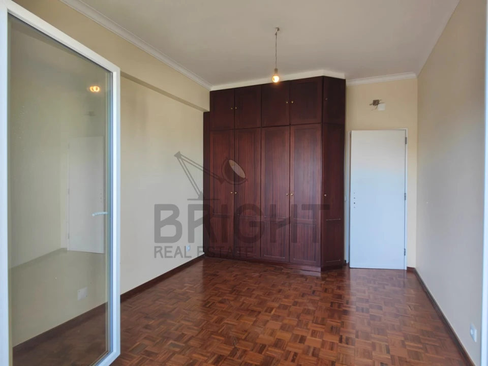 Apartamento T2 para Venda em Santa Maria e São Miguel, São Martinho, São Pedro Penaferrim Foto 28