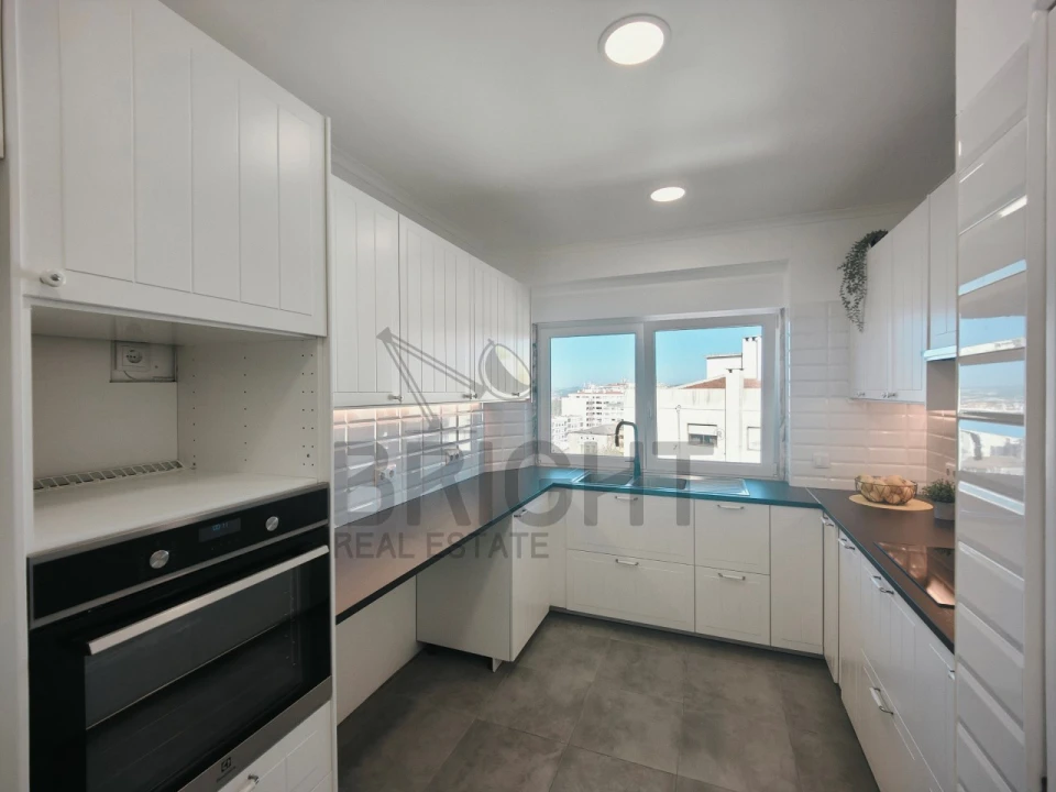 Apartamento T2 para Venda em Santa Maria e São Miguel, São Martinho, São Pedro Penaferrim Foto 9