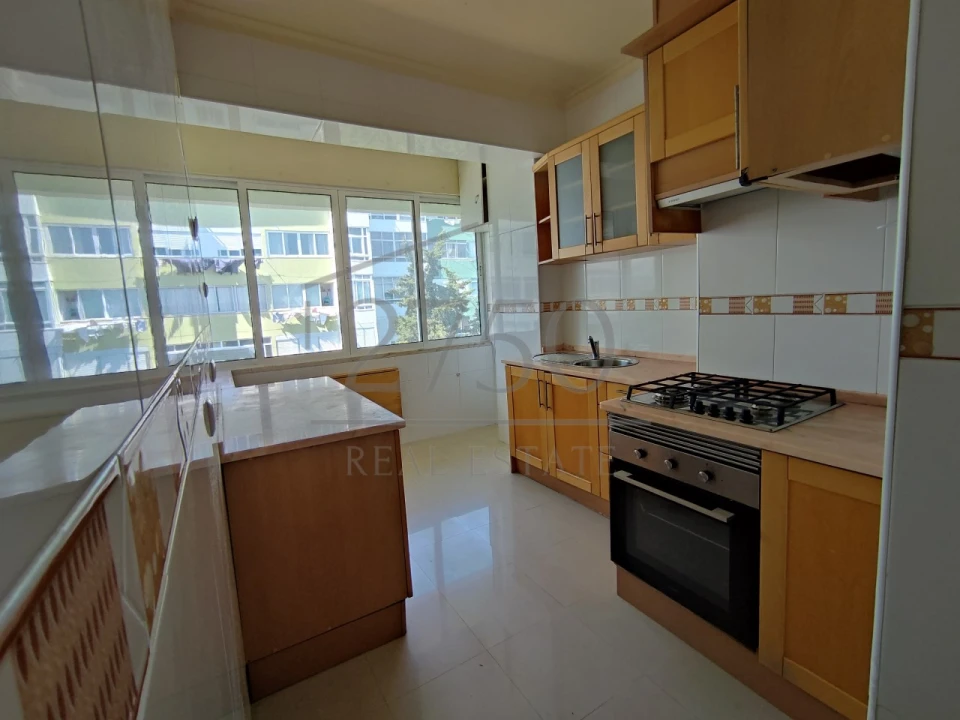 Apartamento T2 para Arrendamento em Oeiras e São Julião da Barra, Paço de Arcos e Caxias Foto 3