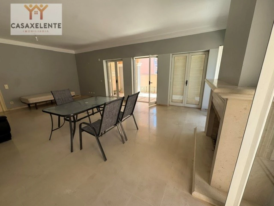 Apartamento T2 para Venda em Cascais e Estoril Foto 3