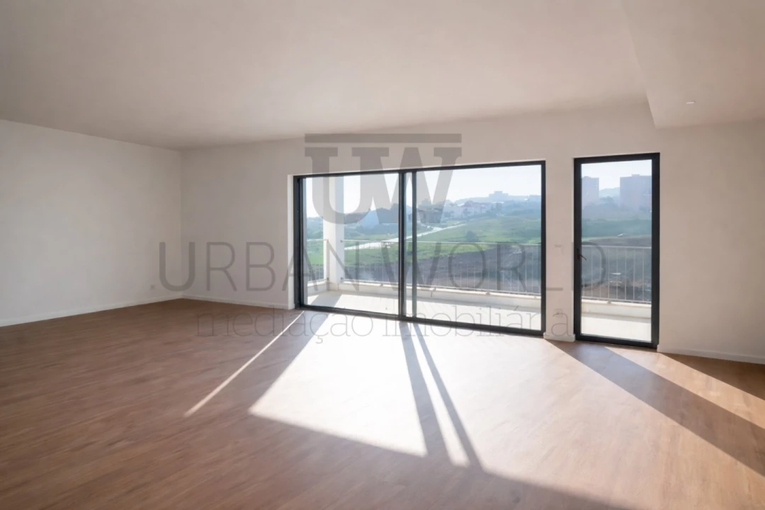 Apartamento T4 para Venda em Santo António dos Cavaleiros e Frielas Foto 1