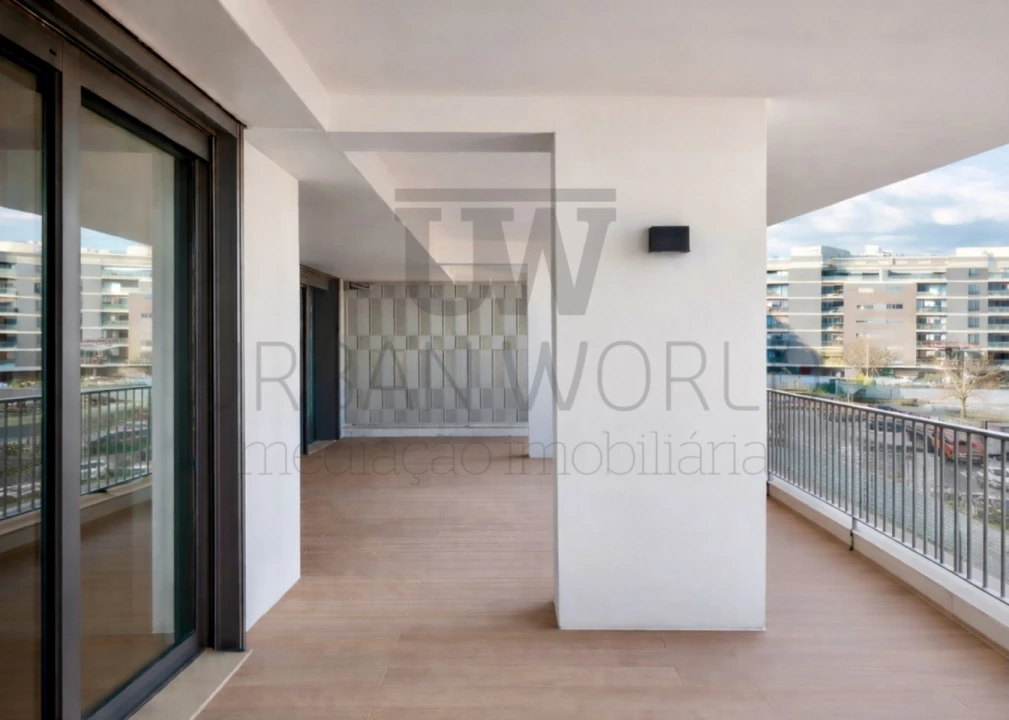 Apartamento T4 para Venda em Santo António dos Cavaleiros e Frielas Foto 14