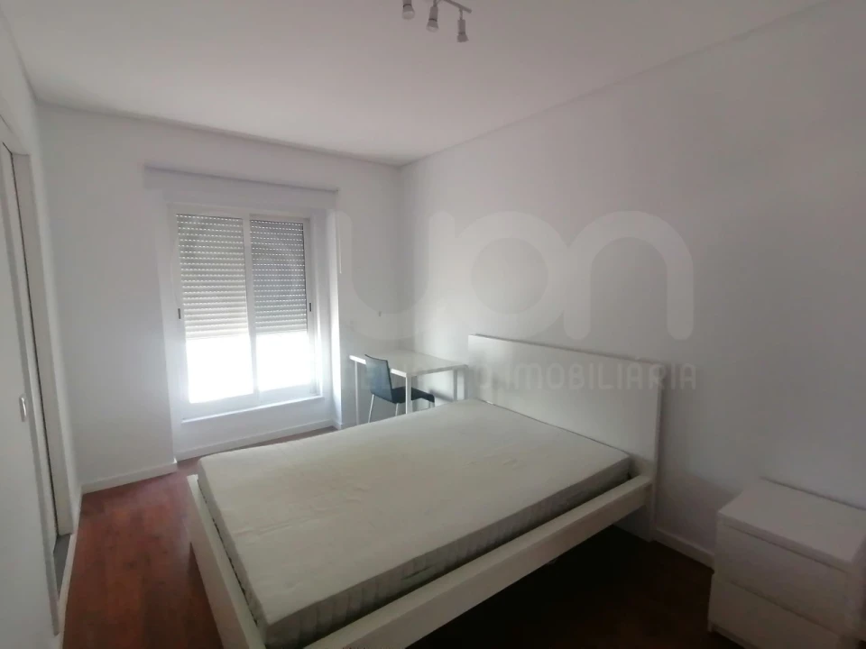 Quarto para Arrendamento em Alvalade Foto 2