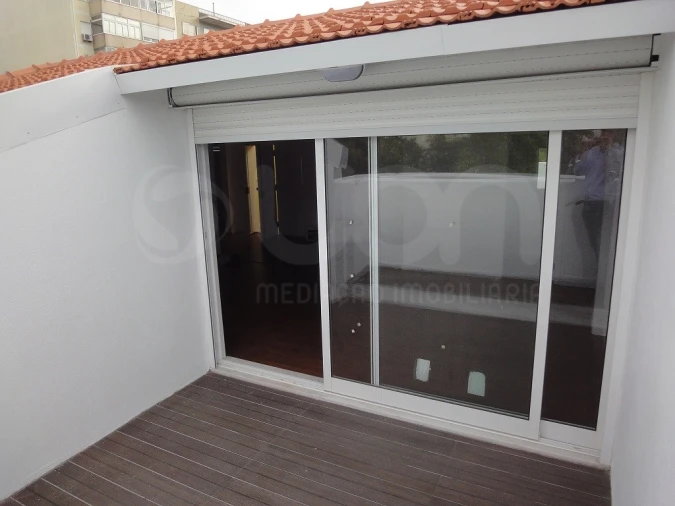 Quarto para Arrendamento em Alvalade Foto 11