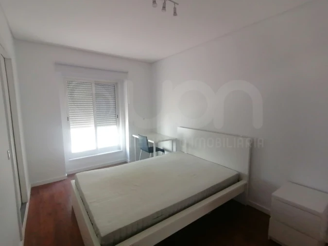 Quarto para Arrendamento em Alvalade Foto 2