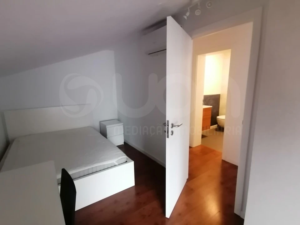 Quarto para Arrendamento em Alvalade Foto 8