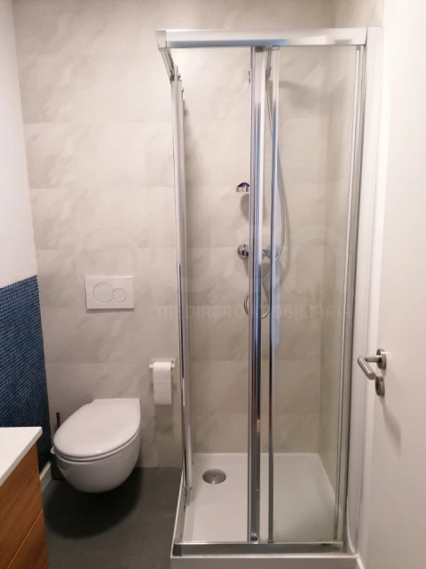 Quarto para Arrendamento em Alvalade