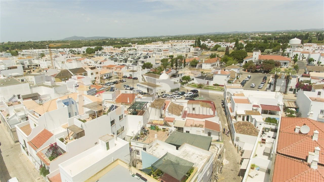 Moradia T3 para Venda em Santa Luzia Foto 4