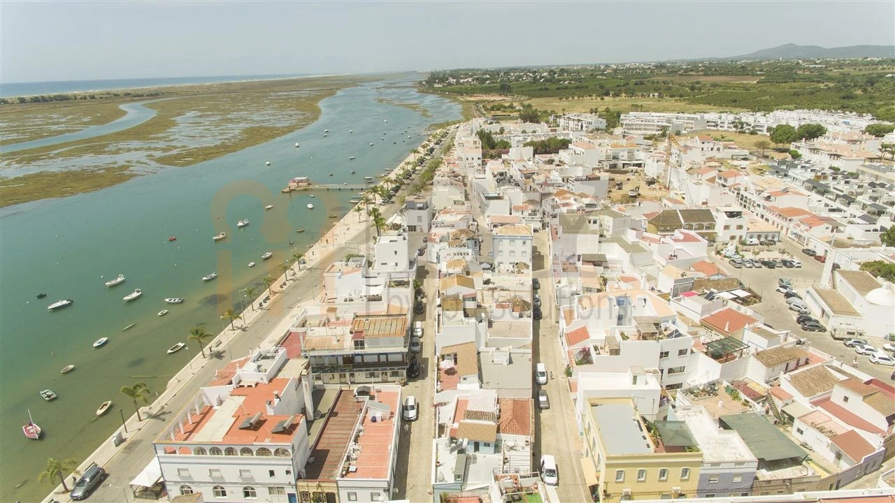 Moradia T3 para Venda em Santa Luzia Foto 3