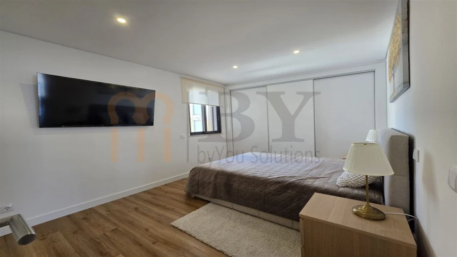 Apartamento T2 para Venda em Olhão Foto 12