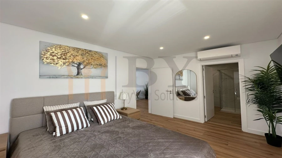 Apartamento T2 para Venda em Olhão Foto 9