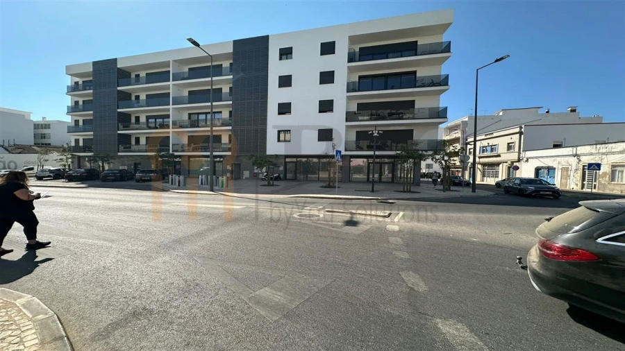 Apartamento T2 para Venda em Olhão Foto 2