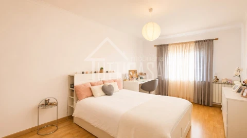 Apartamento T3 para Venda em Malveira e São Miguel de Alcainça