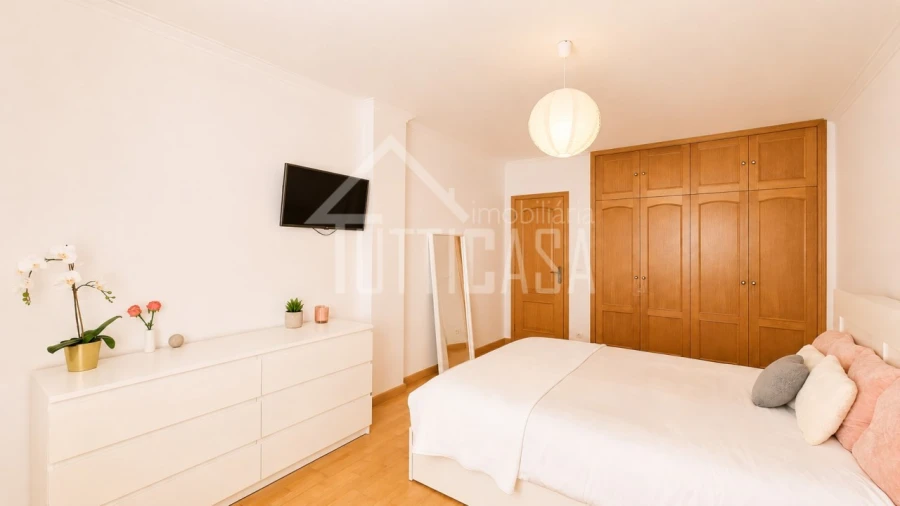 Apartamento T3 para Venda em Malveira e São Miguel de Alcainça Foto 15