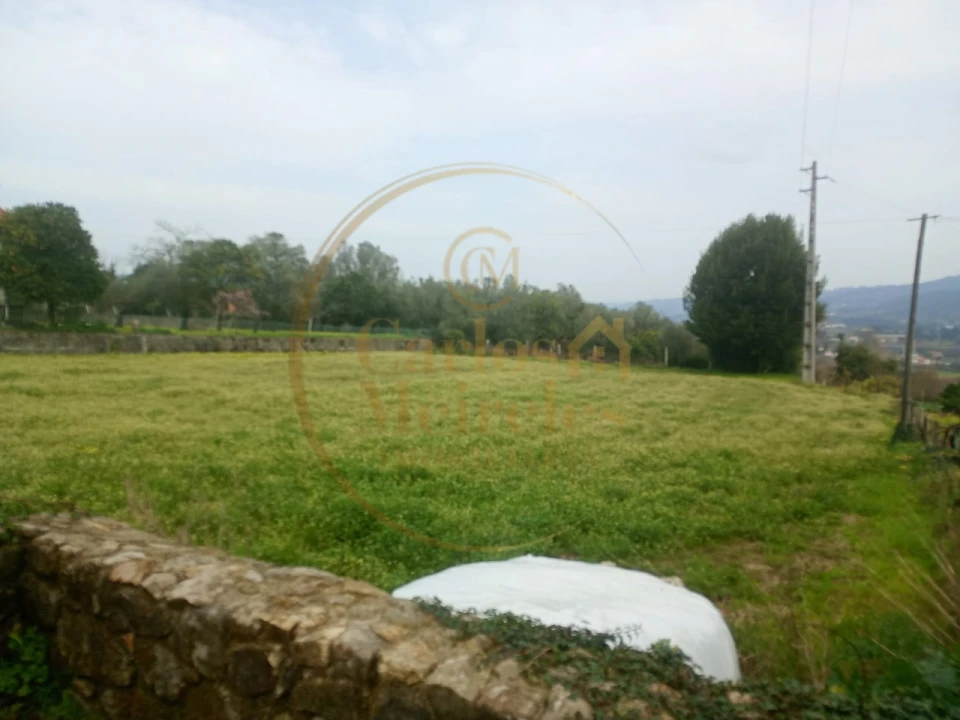 Terreno para Venda em Calvelo Foto 2