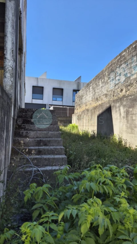 Moradia T4 para Venda em Ramalde