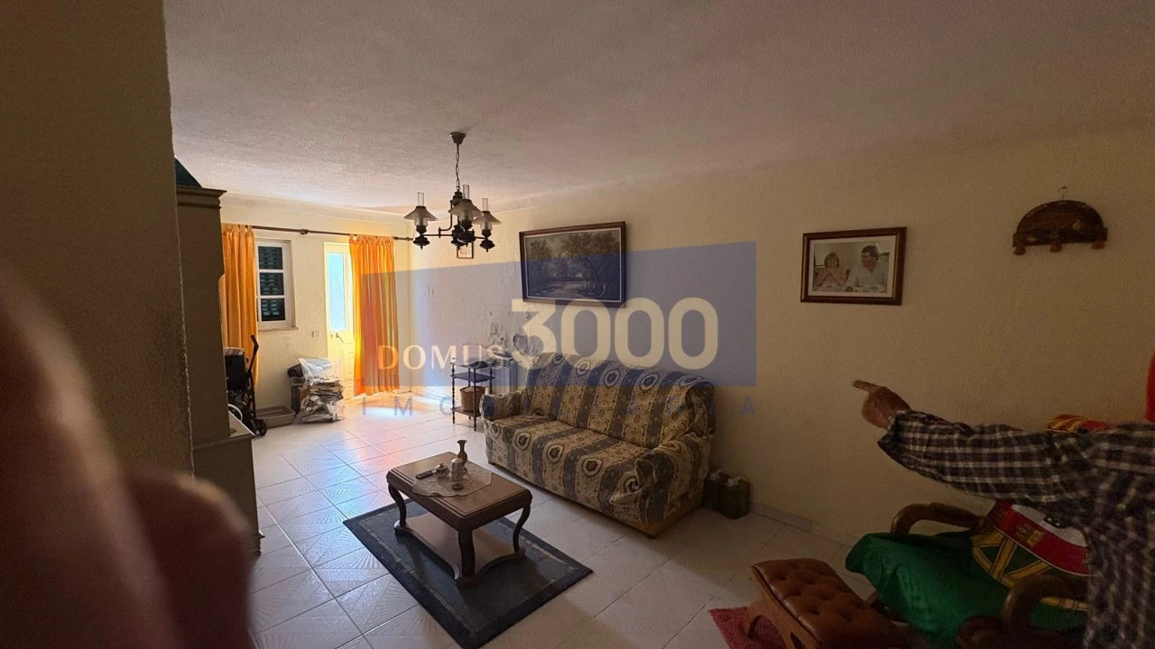 Moradia T3 para Venda em Andrães Foto 4
